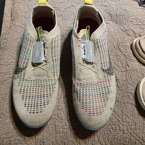 Nike Beige Multicolor Knit Sneakers
